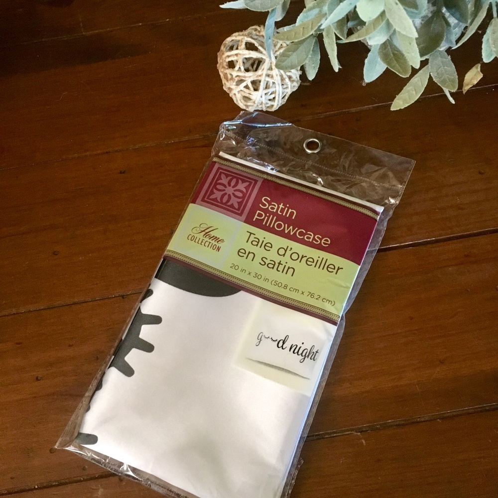 “Good night” Satin pillow case